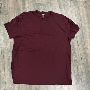 Old Navy Men's Burgundy Short Sleeve Tee